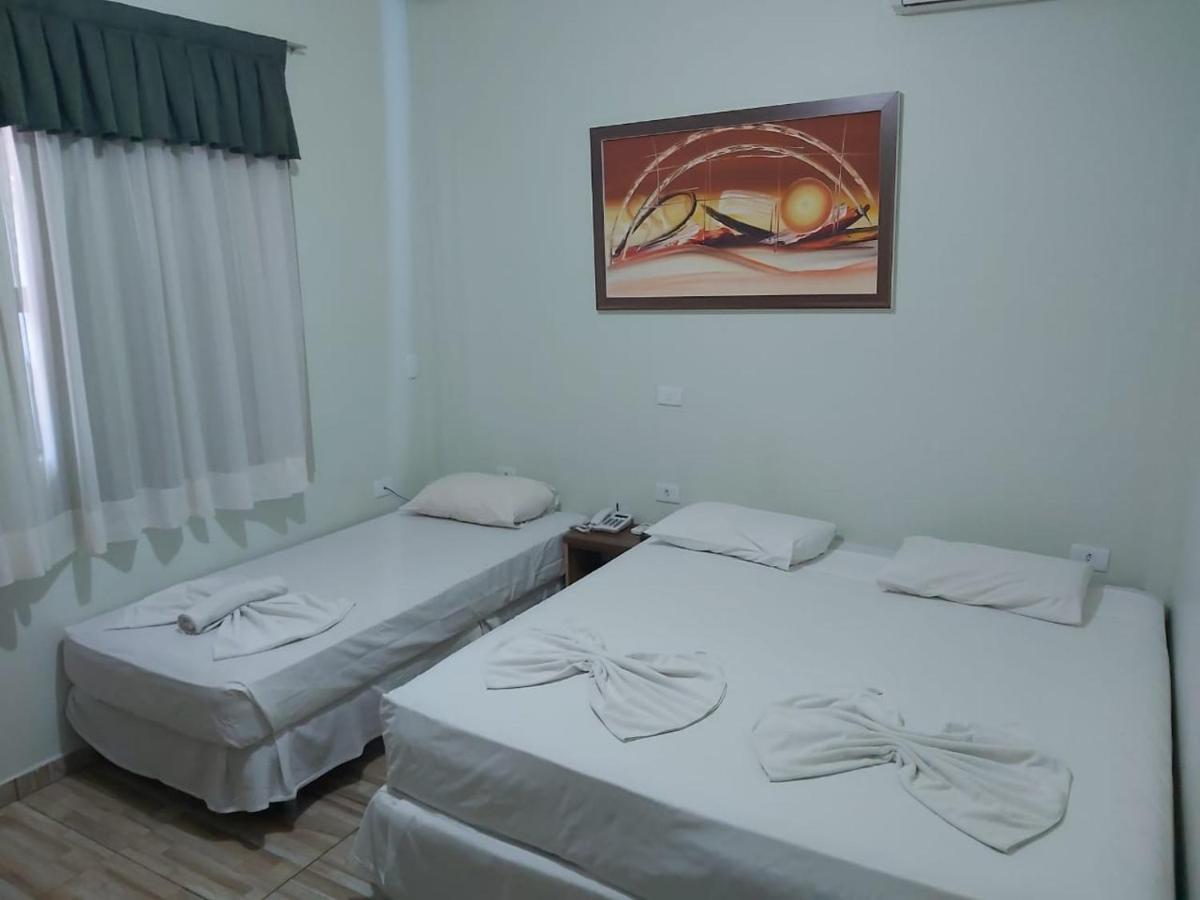 Hotel E Pousada Caroline Foz do Iguaçu Buitenkant foto